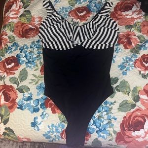 Underwire Swimsuit Pour Moi 38FF uk NWT